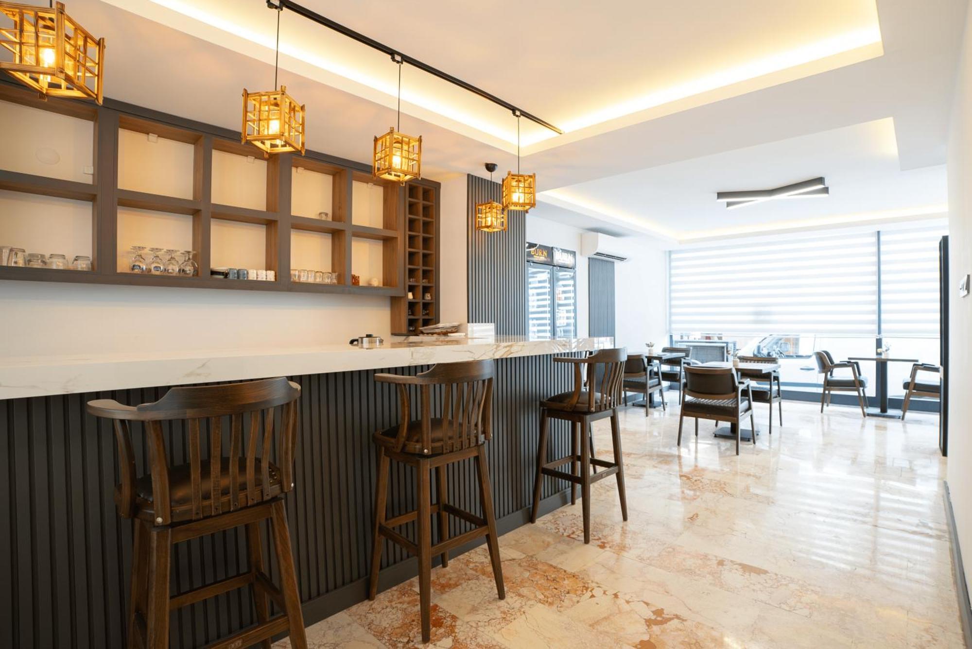 Kriti Hotel Анталия Екстериор снимка