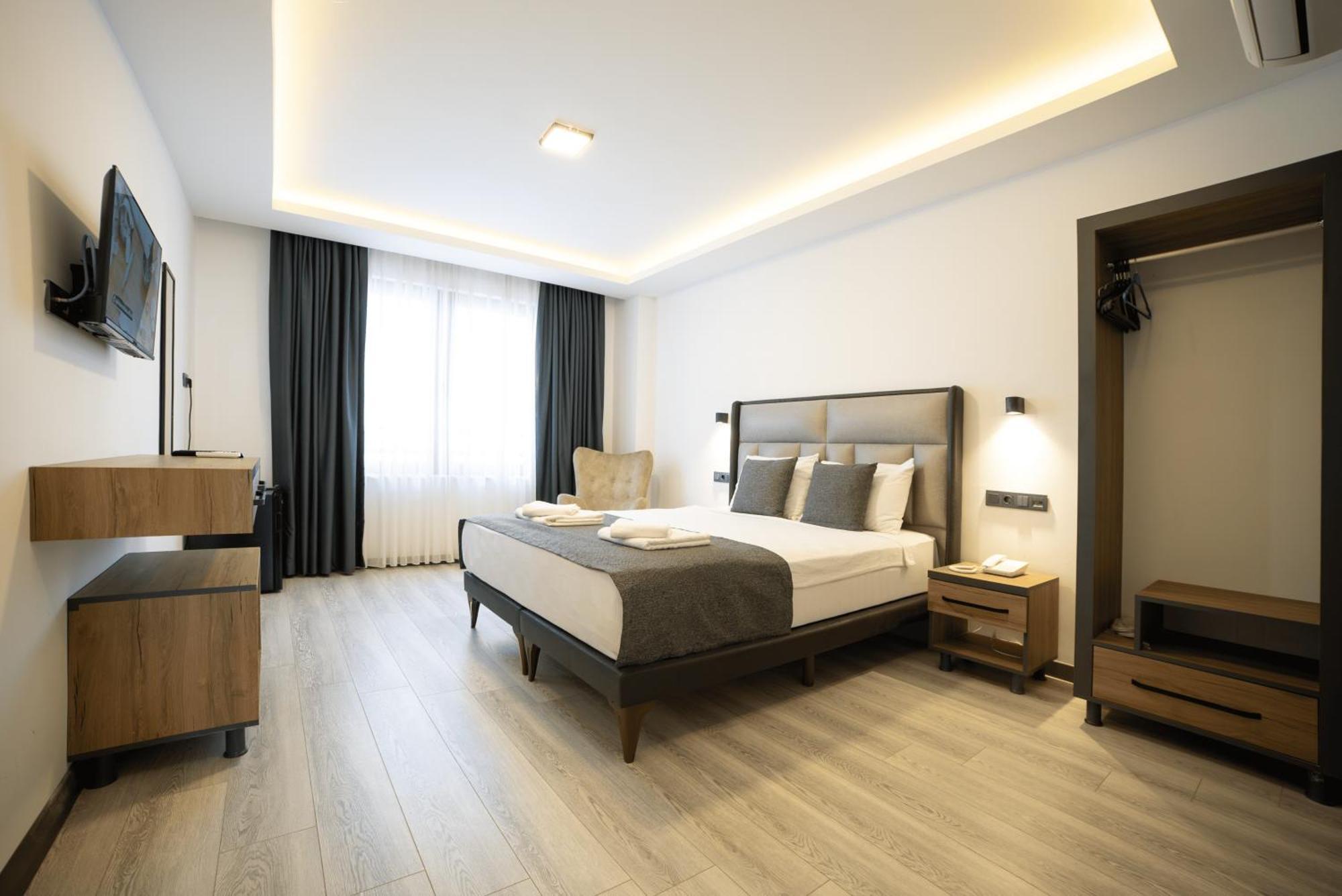 Kriti Hotel Анталия Екстериор снимка
