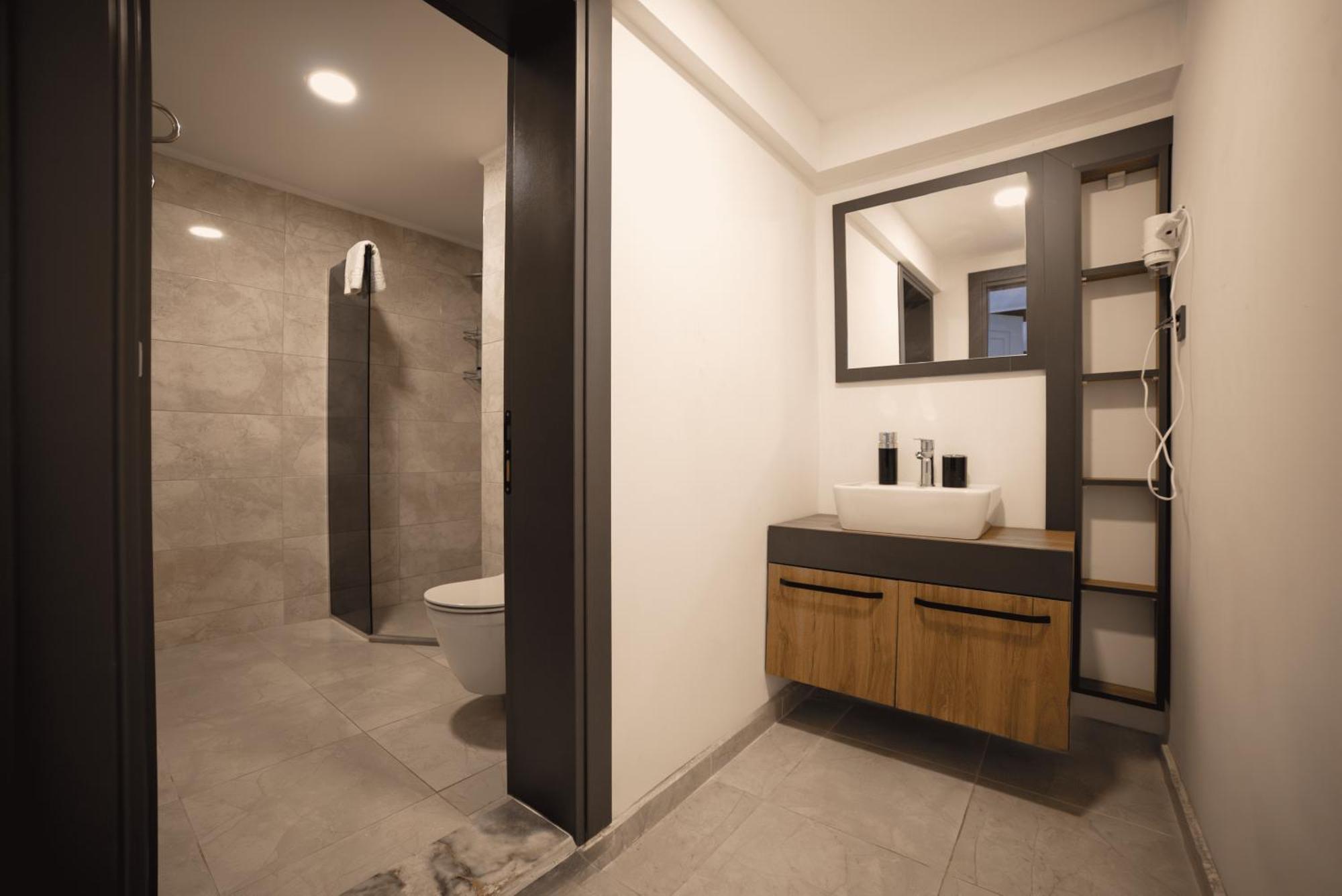 Kriti Hotel Анталия Екстериор снимка