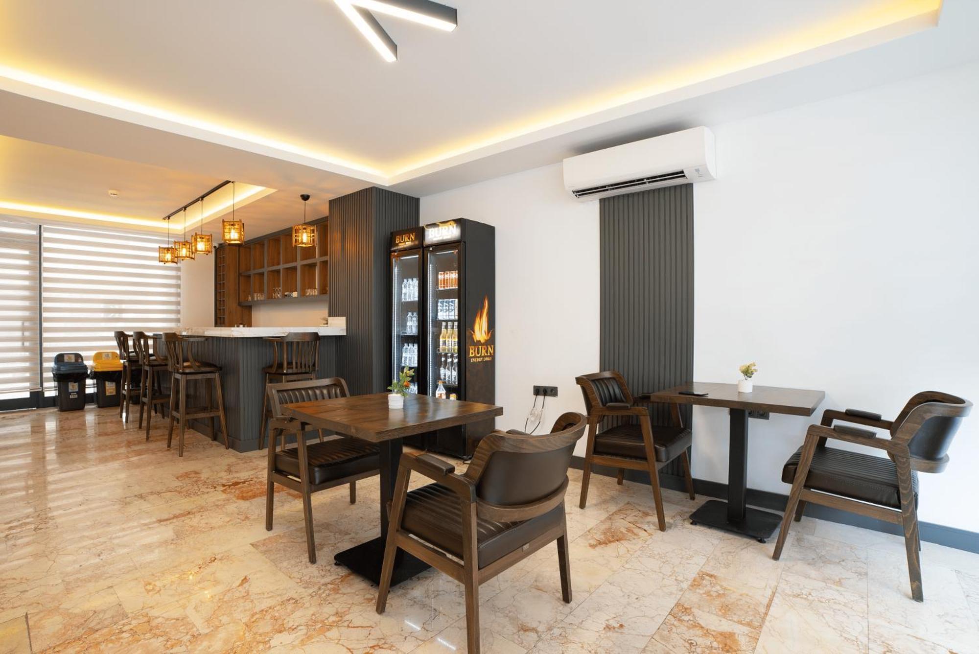 Kriti Hotel Анталия Екстериор снимка